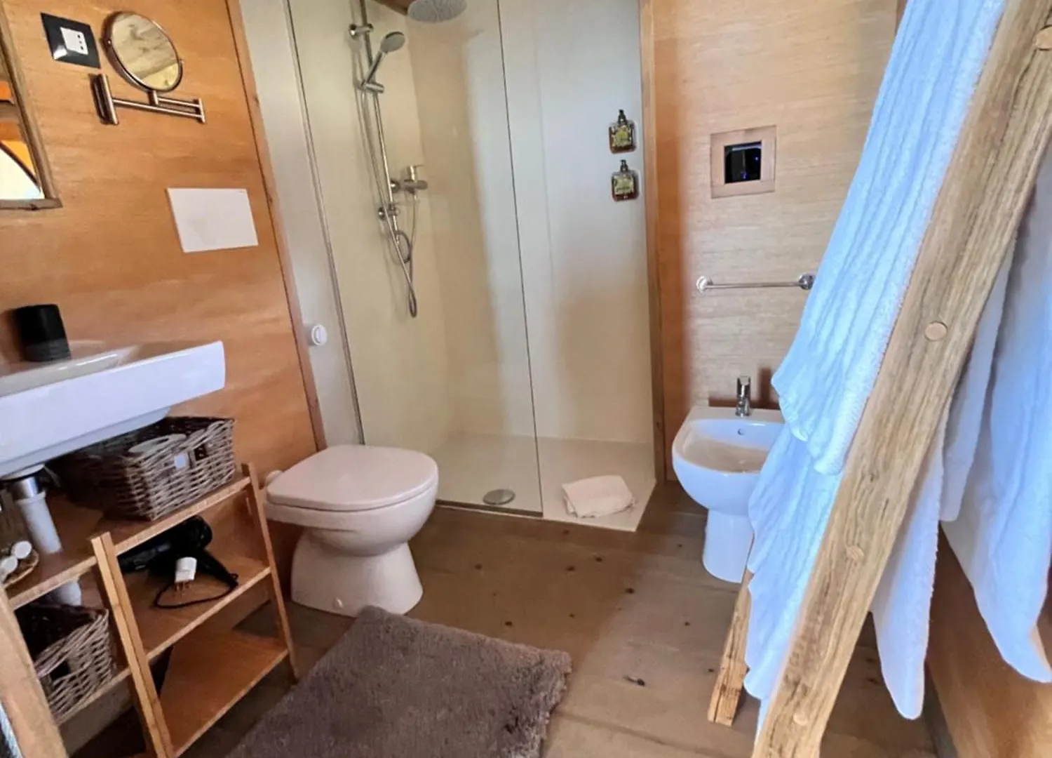 Luxury tent Glamping - Il Giardino Di San Giorgio Hotel Montorgiali Italy
